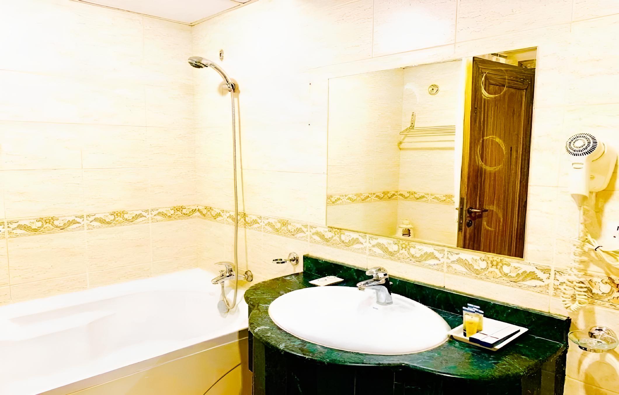 Rotanah Hotel