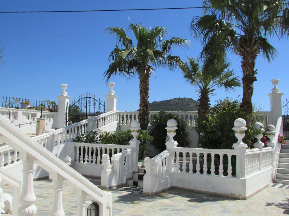 Castellino Studios