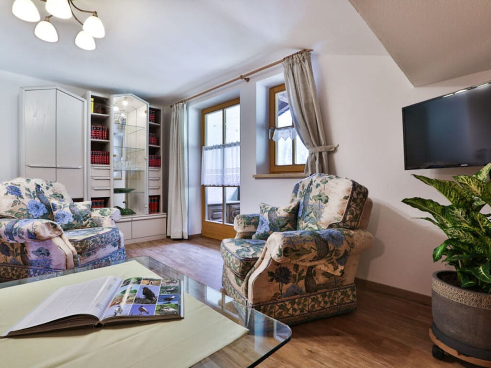 Haus Brandl Modern Retreat