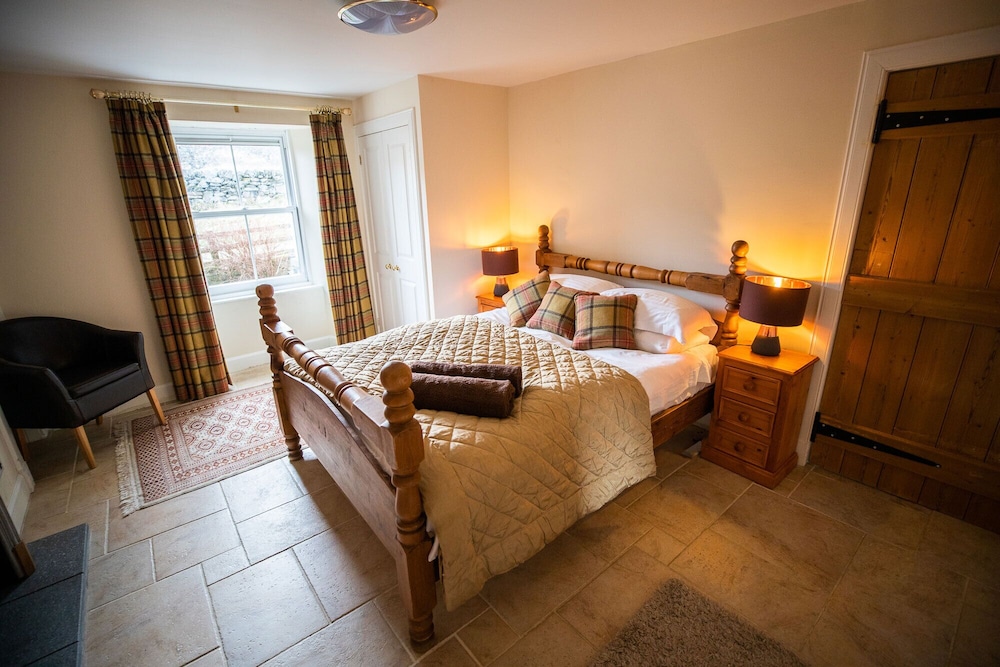Errichel House and Cottages