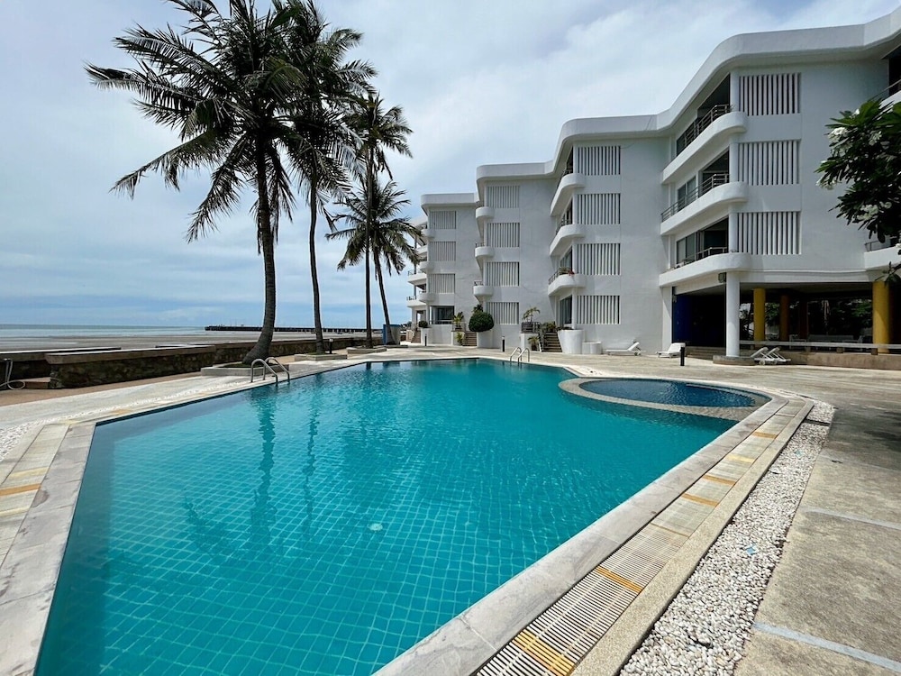 Seaview 2beds in the heart of HuaHin BP2