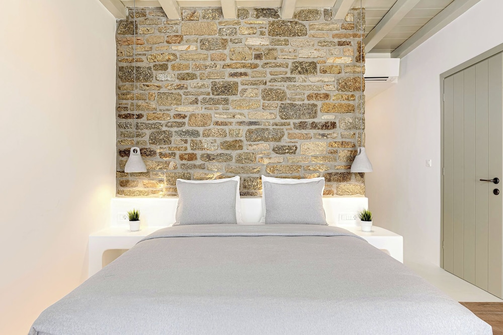 Villa Yasemin on the Rock