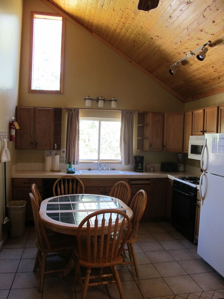 Convict Lake Resort