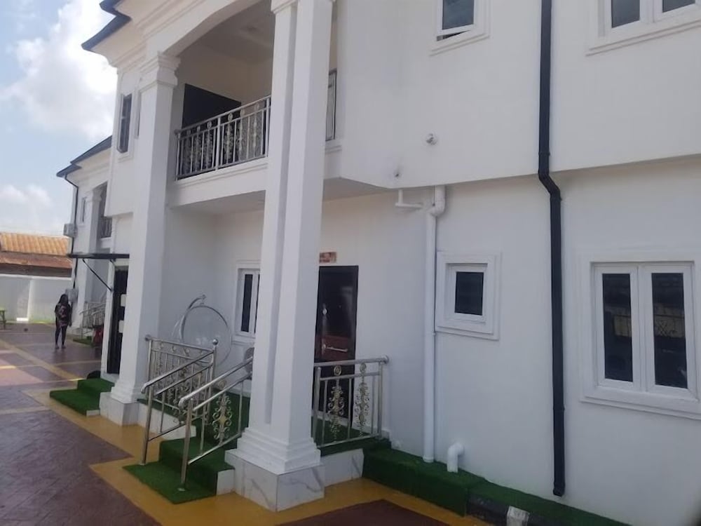 El- Rey Luxury Apartment