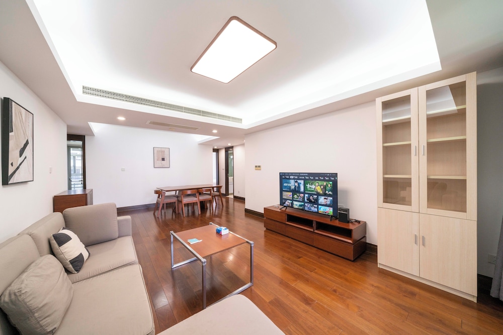 Tyms Elegant 3BR 2BA Apt Yongxin Century