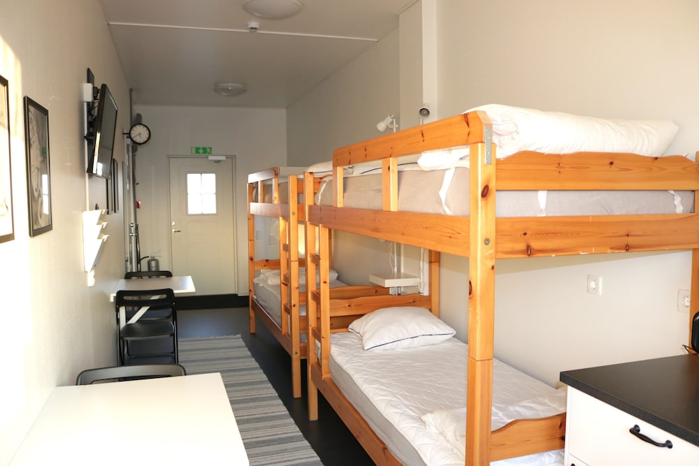 Kärraton Vandrarhem - Hostel