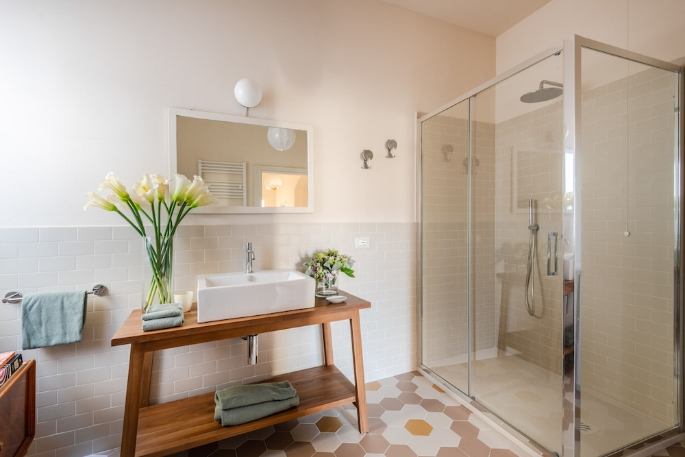 Casa Dante in Lucca With 3 Bedrooms and 2 Bathrooms