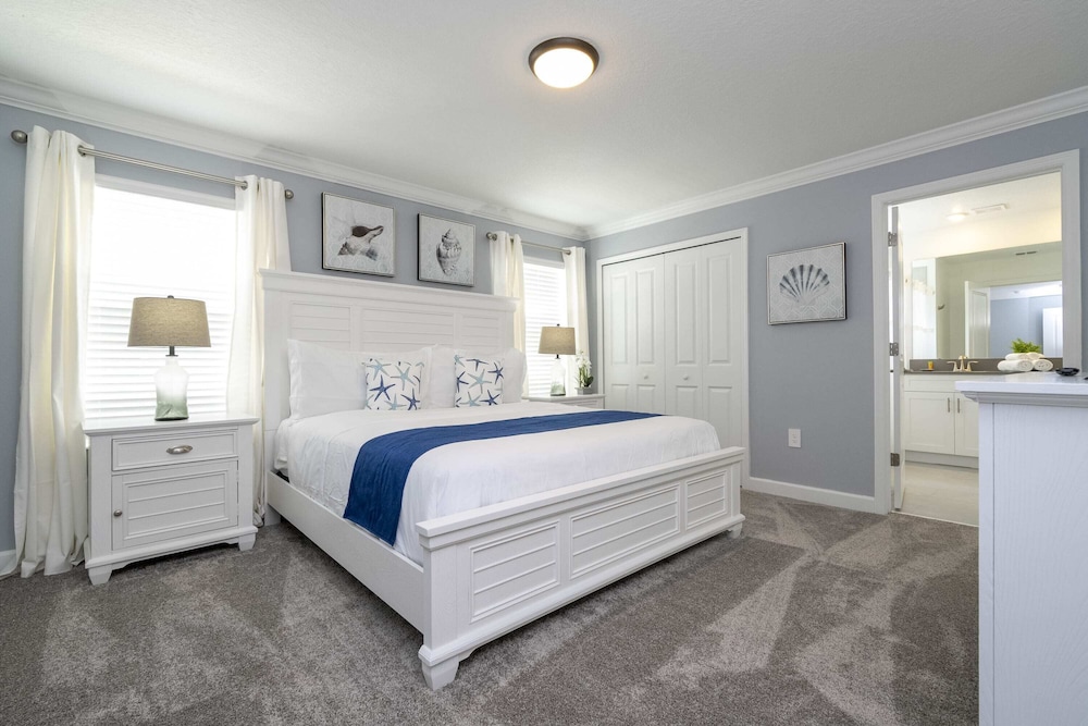 Fantastic 4 Bd W/ Pool @ Storey Lake Resort 2709