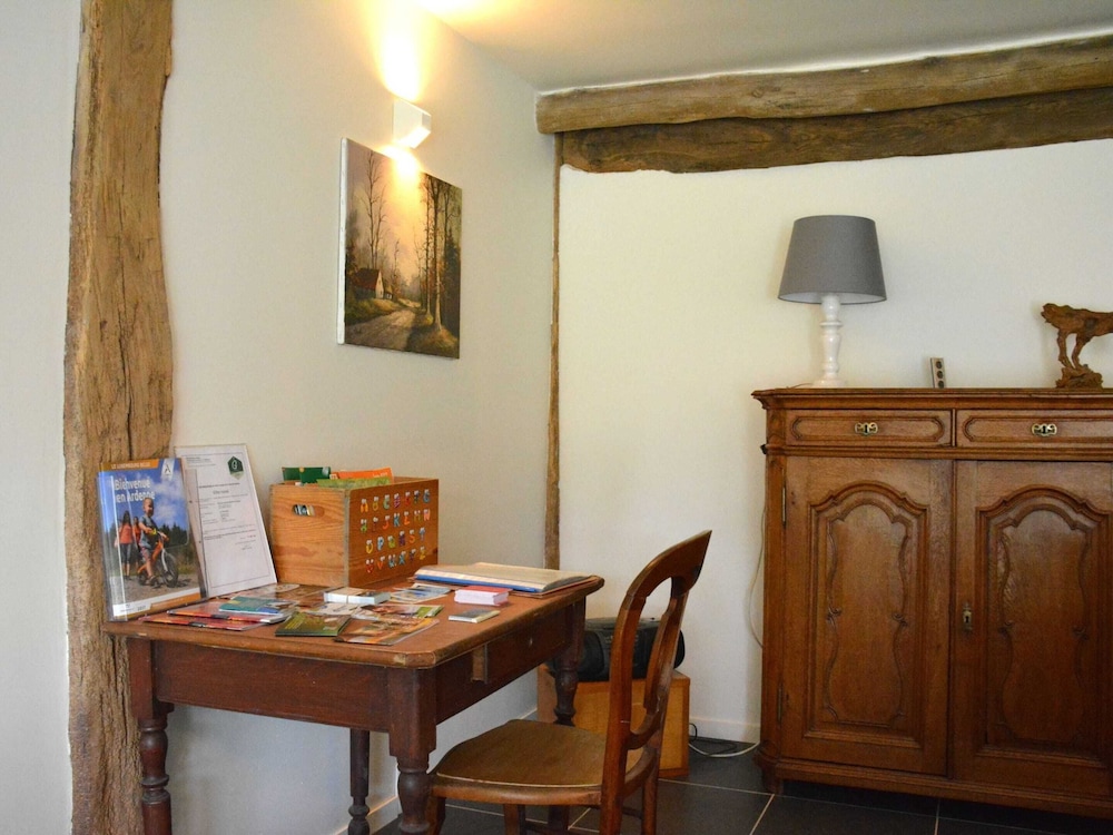 Photo 12