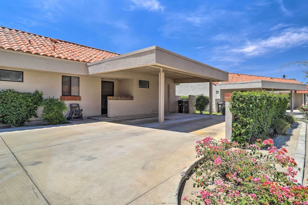 Delightful Palm Desert Gem w/ Fairway Views! view 2