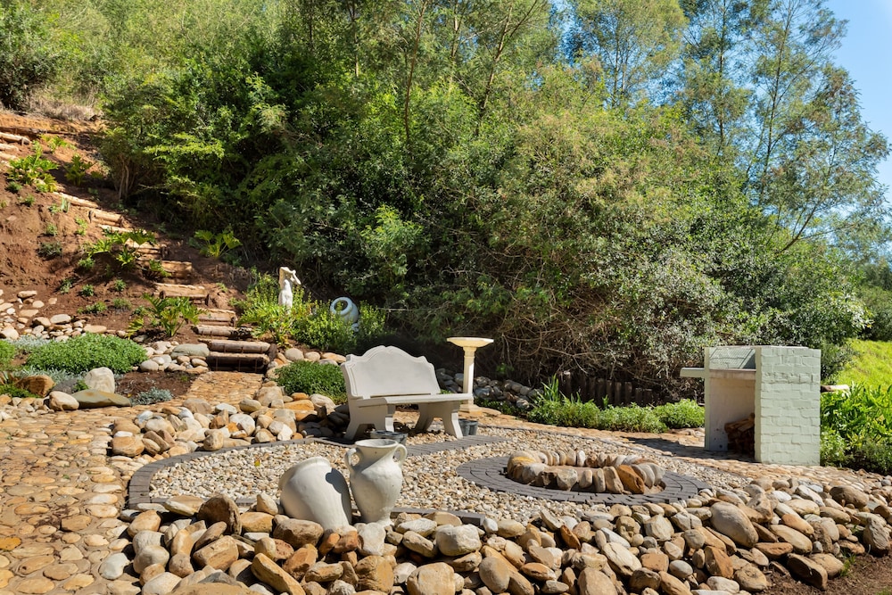 Amazing Riverside Retreat With Hot Tub & Ecopool