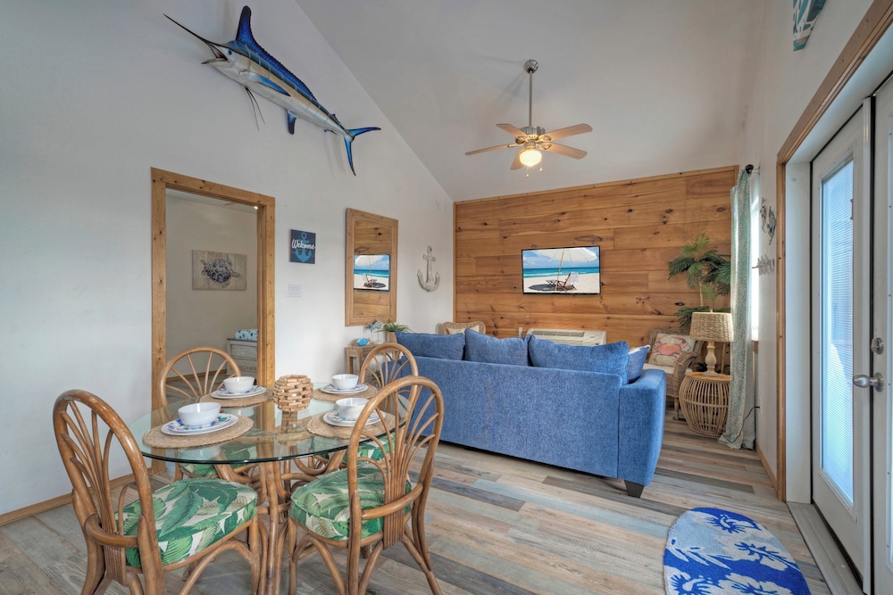 Fish Camp Cottage by Avantstay Shared Pool+views view 2