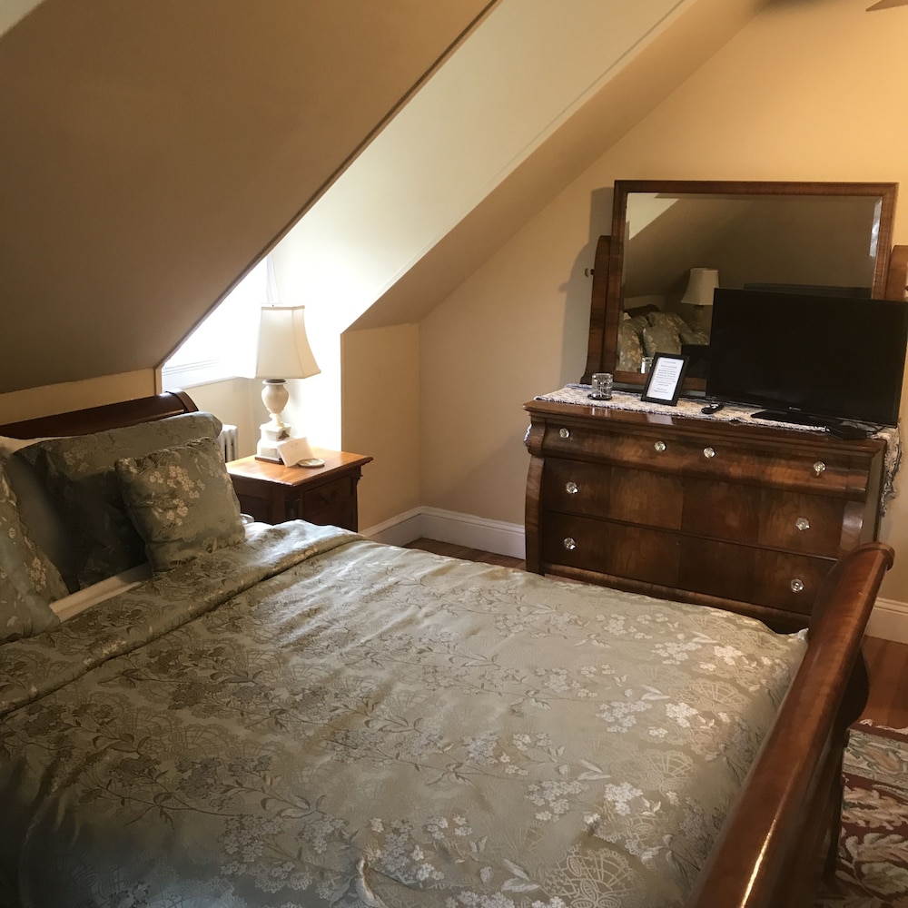 Edgewood Manor view 2