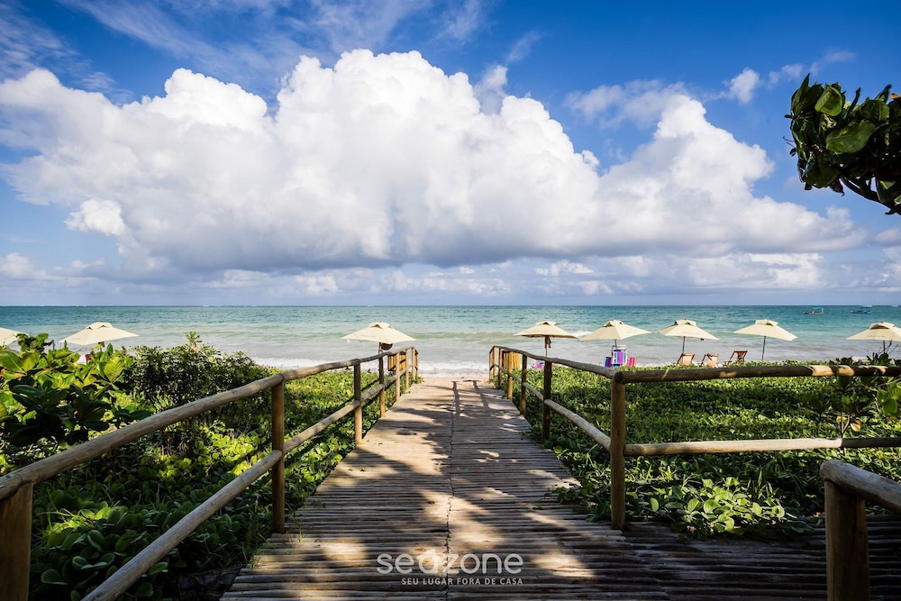 NLU - Full-featured Condominium at Marceneiro Beach