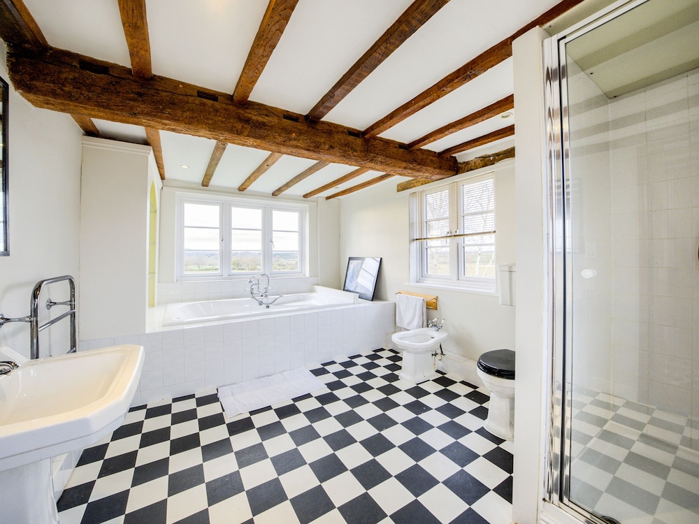 Brickbarns Farm House