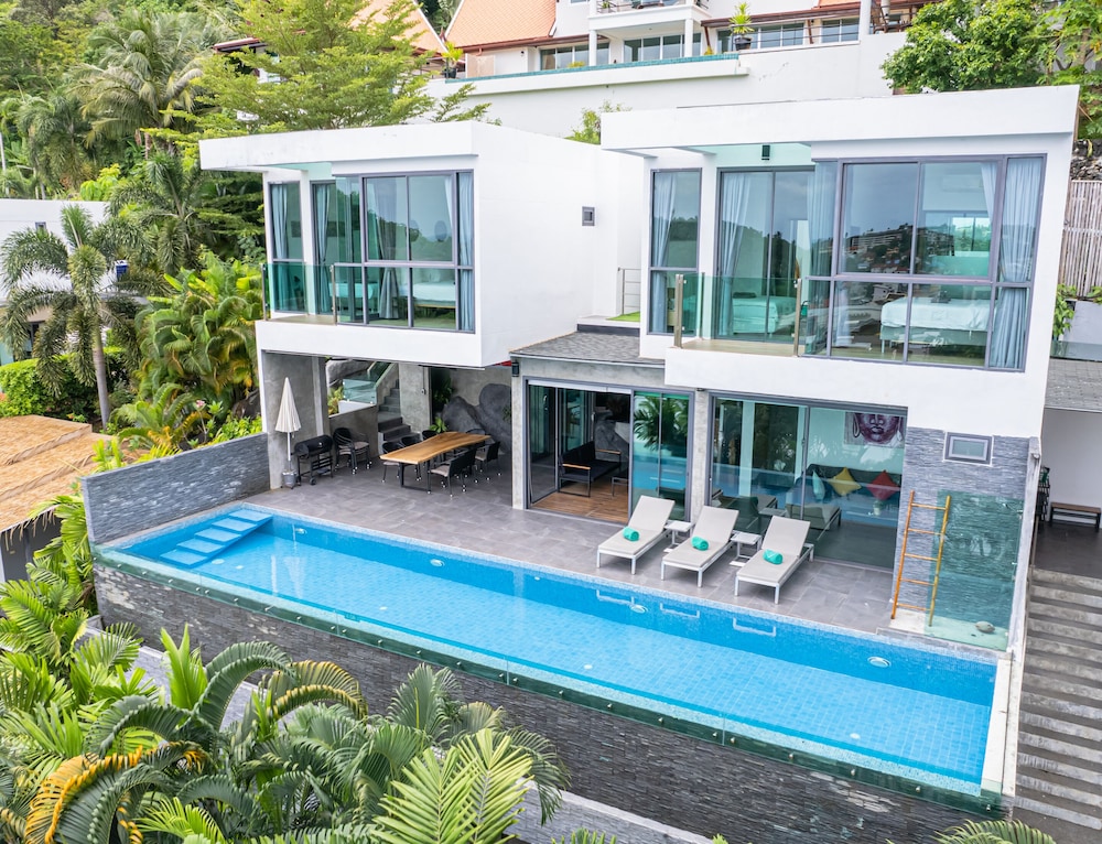 Baan Saint Tropez Villas Kata Beach