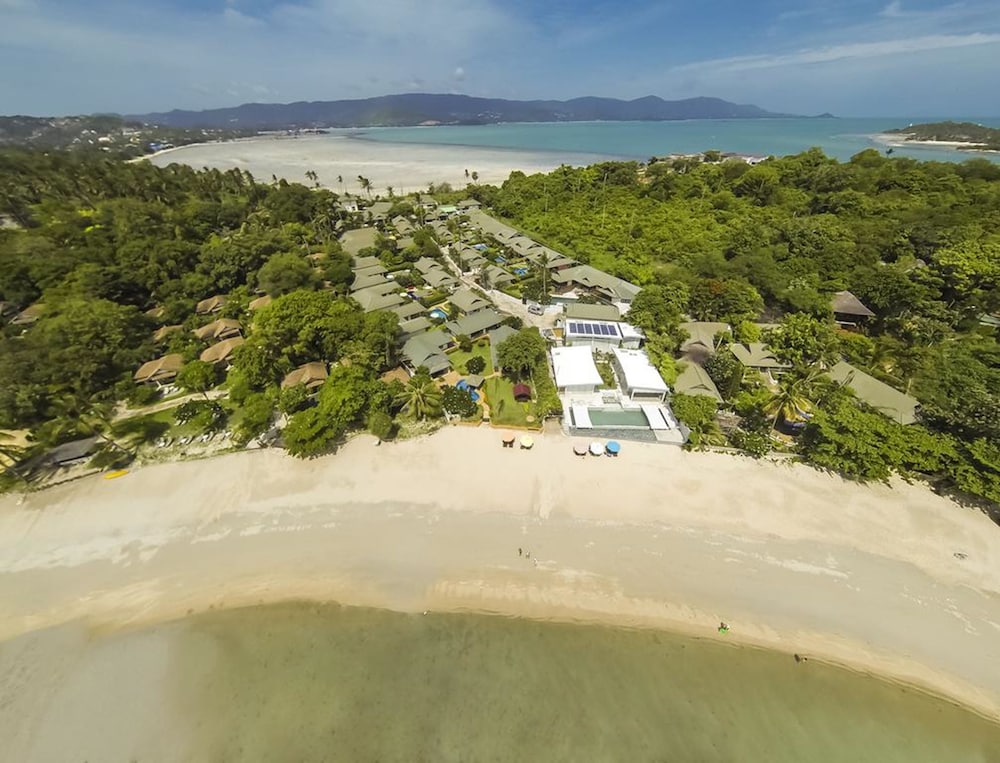 Idyllic Samui Beach Villa Resort