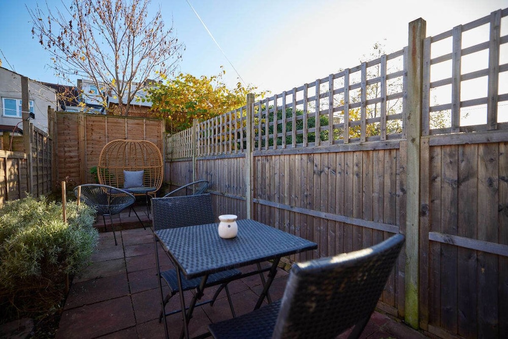 outdoor bbq area