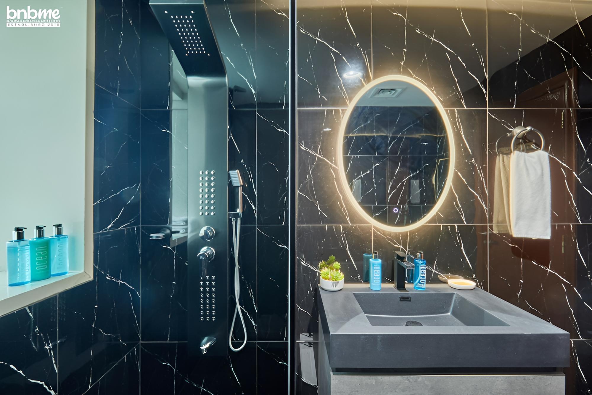 3B Lakepoint Tower 3701 by bnbme homes