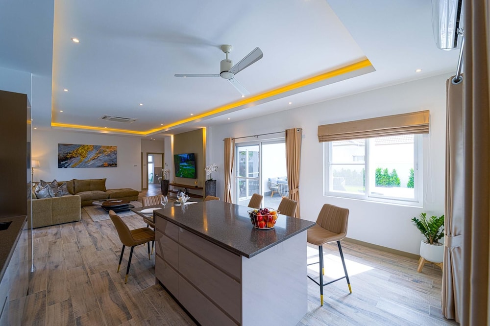 New Private Pool Villa with 3BR MV77
