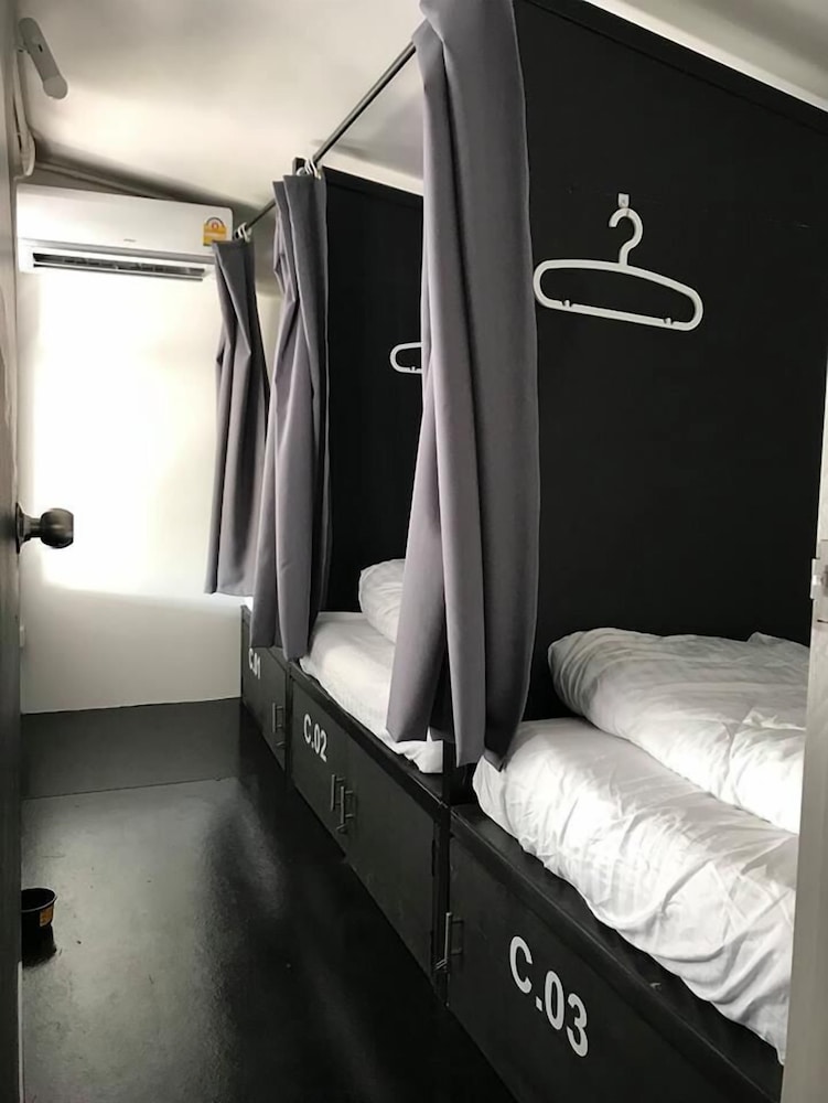 The Park Society - Hostel