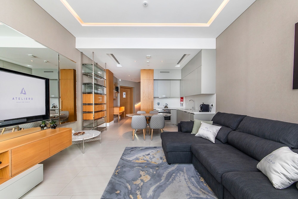Sky Premium 1BR Duplex with city view