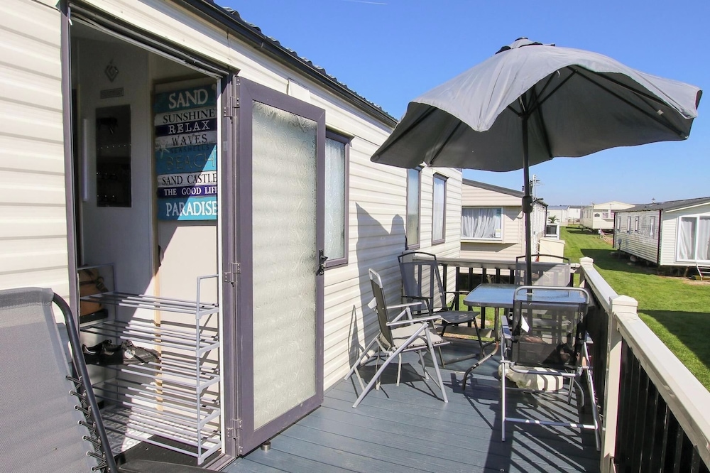 Big2vacation2 Exclusive at new Beach Caravan Park