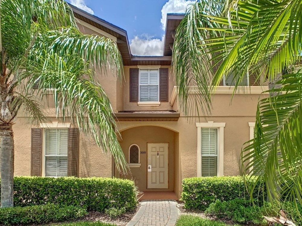 Annas Stunning Townhome In Regal Palms Resort Near Disney 3 Bedroom Townhouse