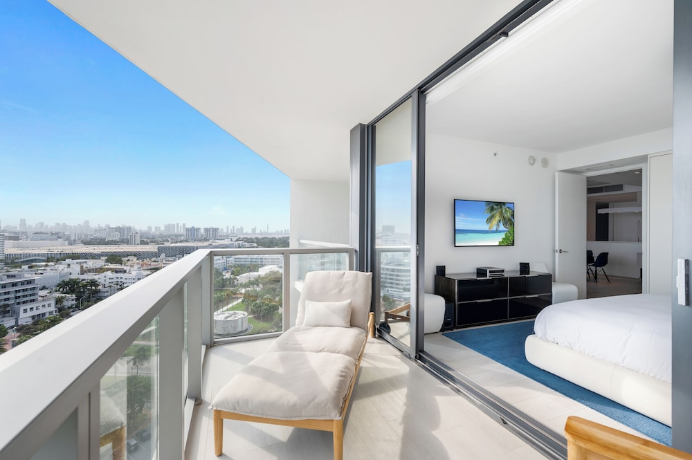 Luxury Vacation Rentals in South Beach by LRMB