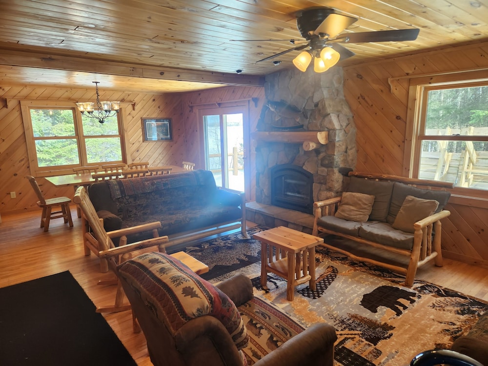 Timber Trail Lodge view 4
