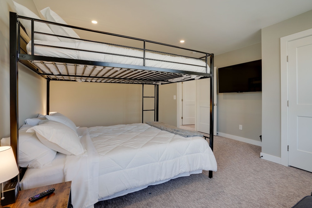 Spacious Minneapolis Vacation Rental w/ Game Room!