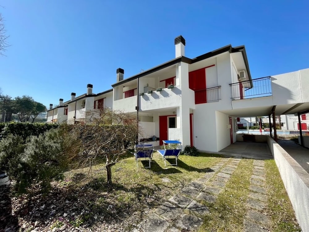 Townhouse With Garden and Terrace