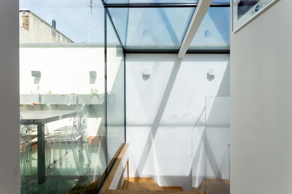 NEW Stunning 5BD Kensington House