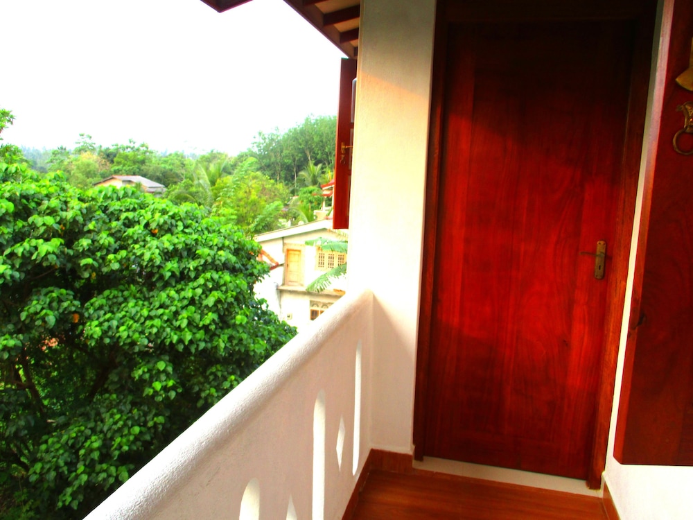 Fresh Air Villa Guest House