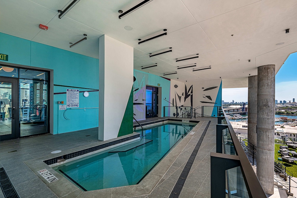Apt Near Miami's Top Events at Bayfront