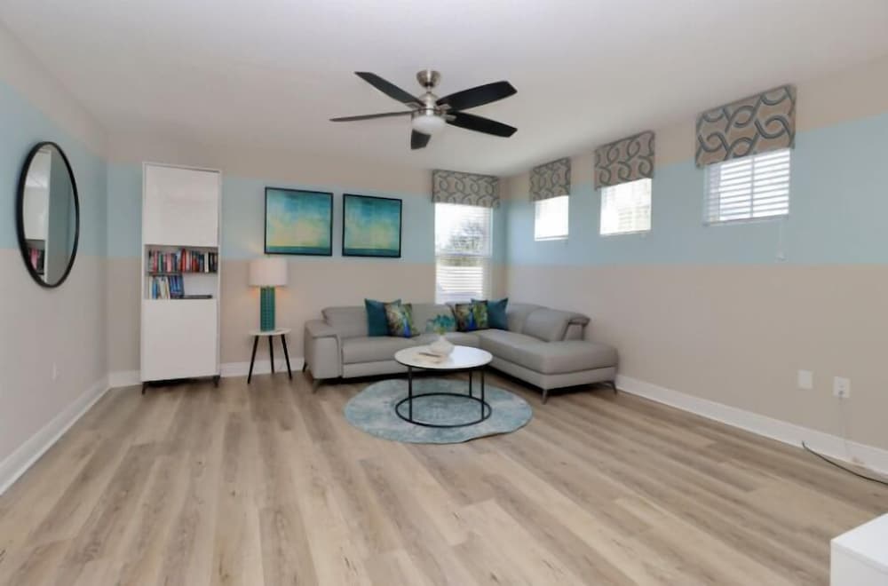 Resort-Style Retreat At Solterra W/ Pool & Lazy River