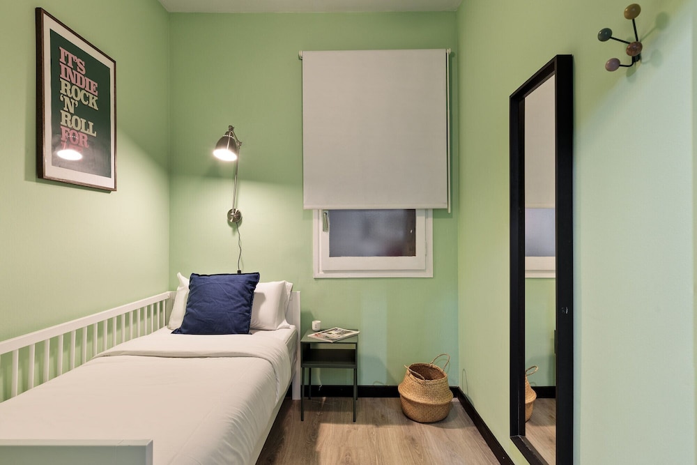 Maria Poblenou Apartment By Olala Homes