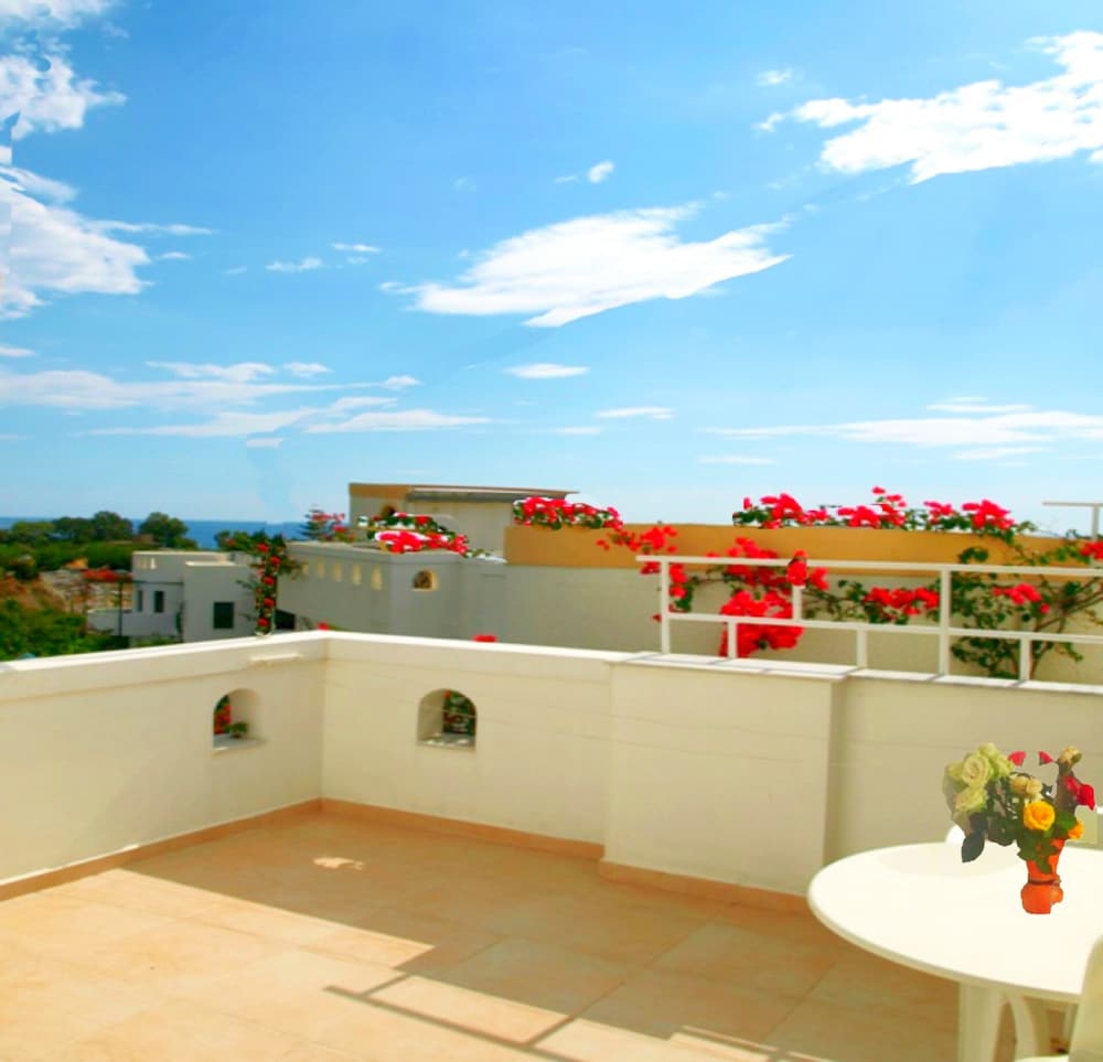 Kastro Studios Apartments photo 2