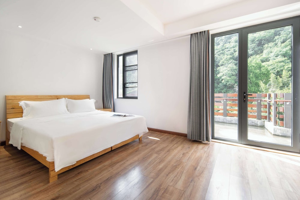 XiangLu YiMo Valley Retreat Guesthouse