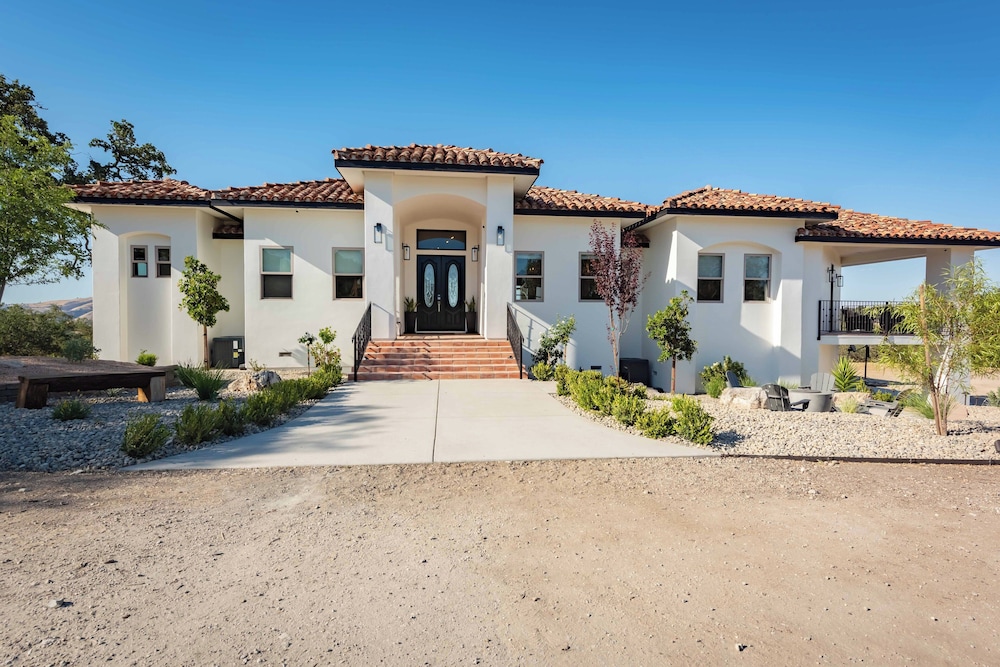 Blue Oak Oasis