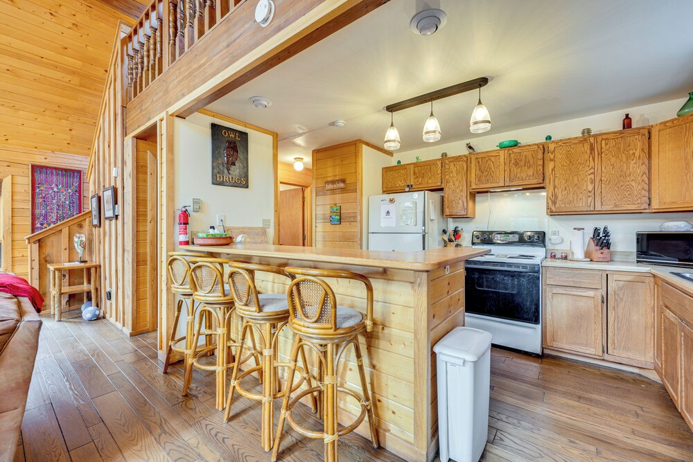4 Mi to Rmnp: Allenspark Cabin w/ Wraparound Deck!