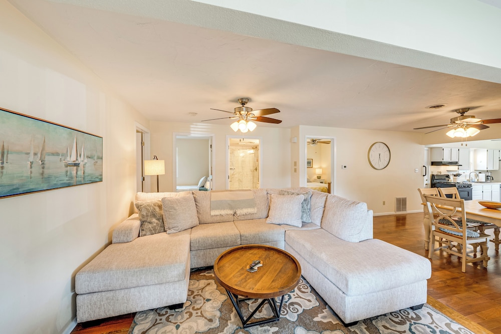 Powers Lake Gem: Peek-a-boo Views & Beach Access