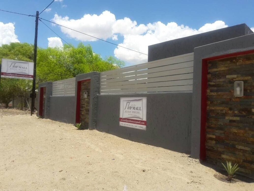 The New Mall Guest House