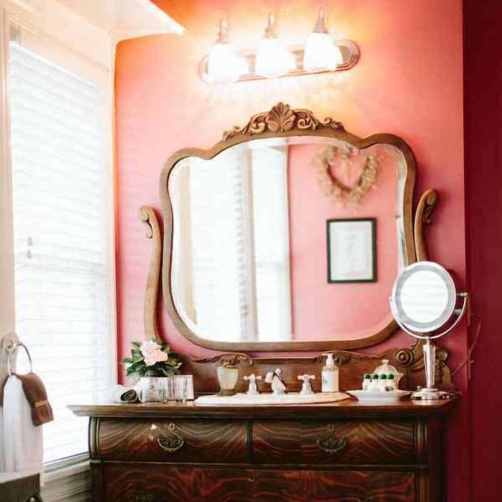 Chestnut Street Inn B&B