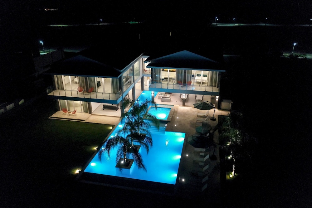 Cap Cana Villa for Rent Modern Fresh and Fully-equipped Oceanfront Villa