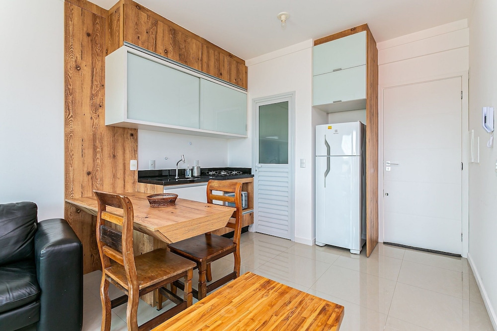 New Studio 4 min From Lagoa da Conceicao Ecm204