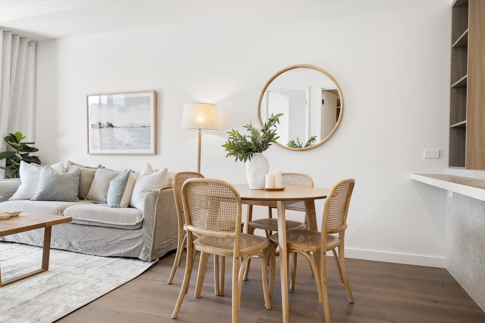 Trendy 1-bed Retreat in Fremantle With Rooftop