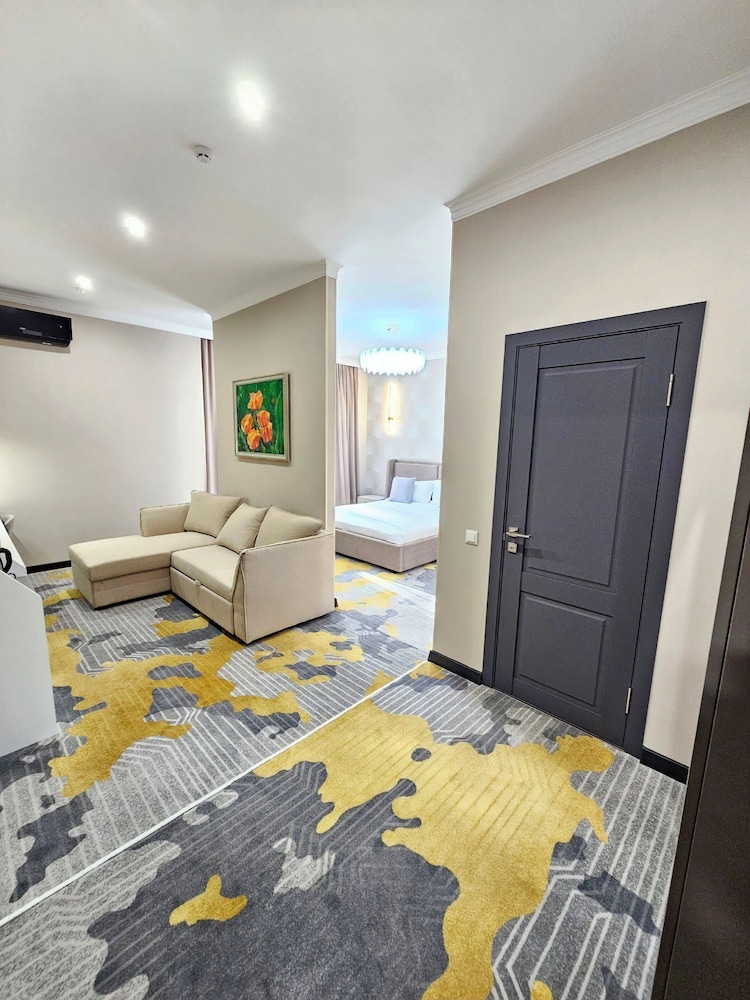 Palmira Hotel Bishkek
