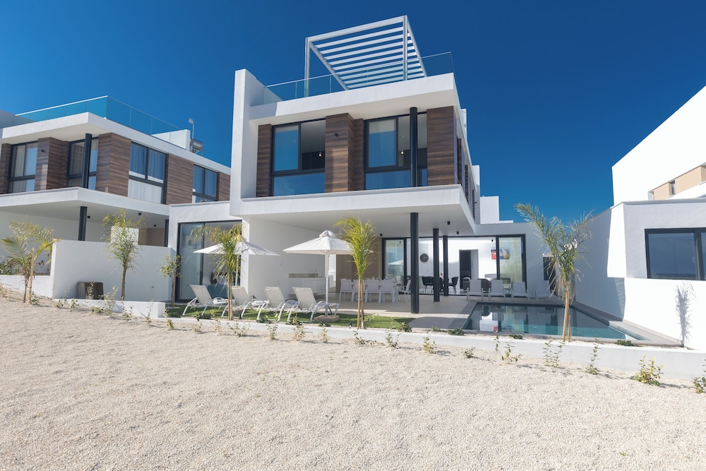 Protaras Aqua Pearl Villa Aq10 With Pool Heating