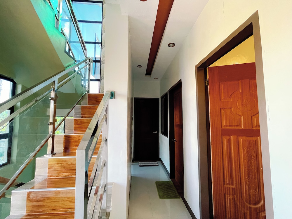 Rb's Three Storey House view 4